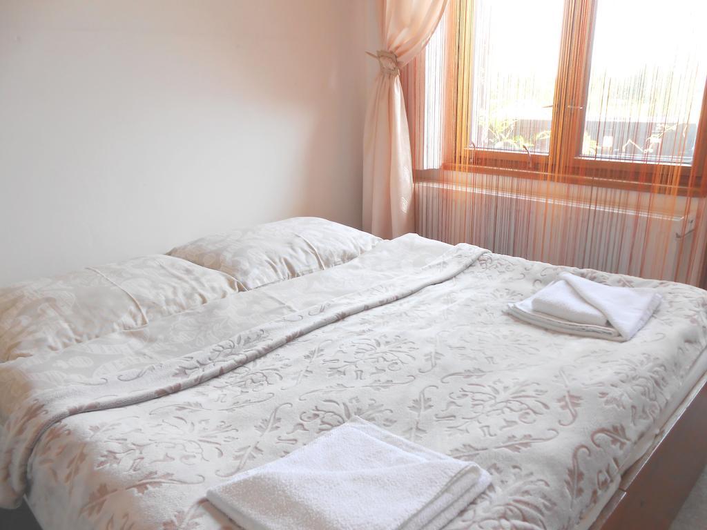White Rabbit Hall Hotel Poděbrady Cameră foto