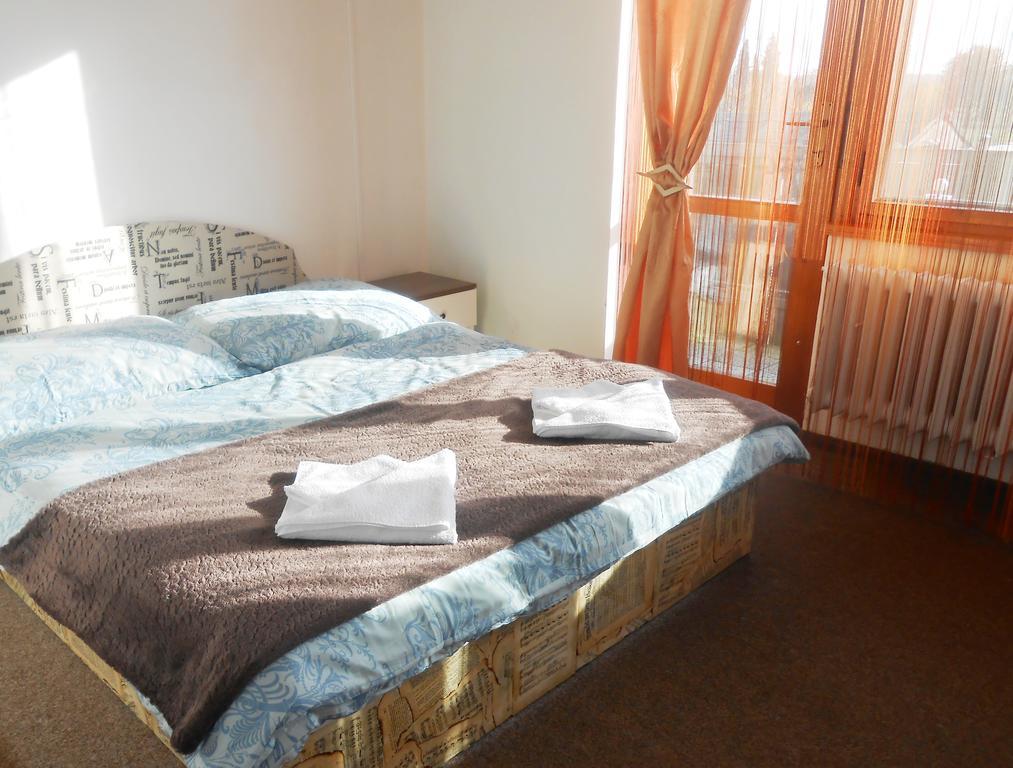 White Rabbit Hall Hotel Poděbrady Cameră foto