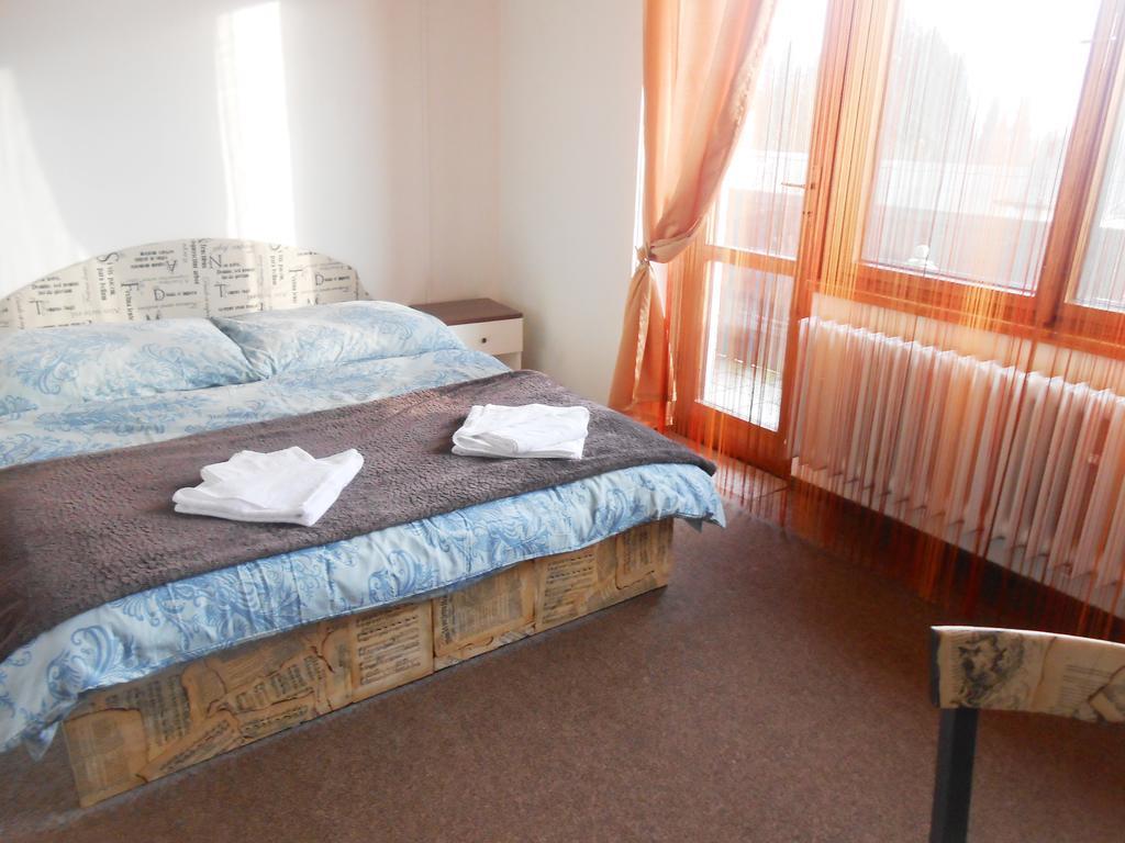 White Rabbit Hall Hotel Poděbrady Cameră foto